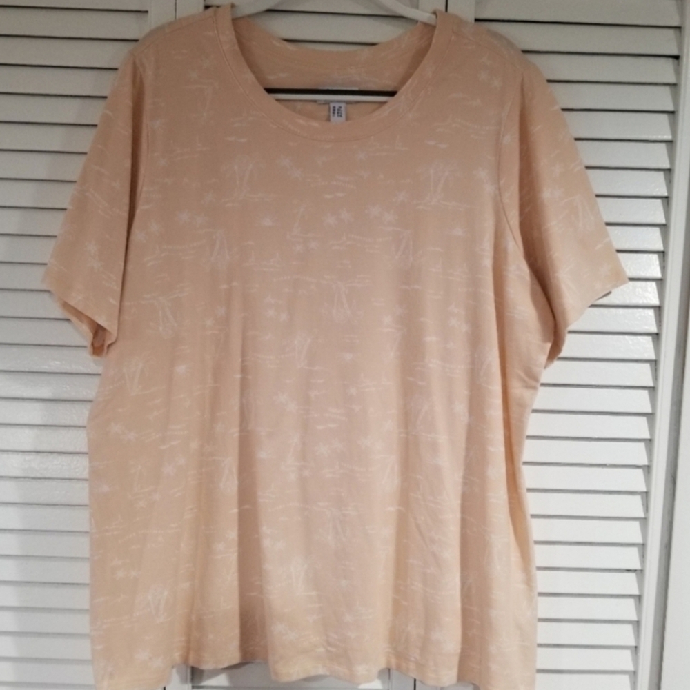 D & CO  "adventure awaits"  top